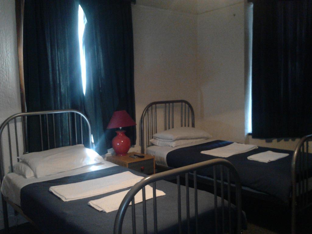 Lenton Lodge Guest House Horley Quarto foto